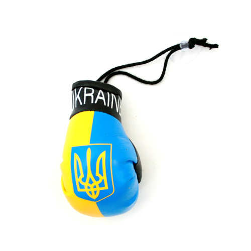 Боксёрская перчатка Украина большая в авто (12)