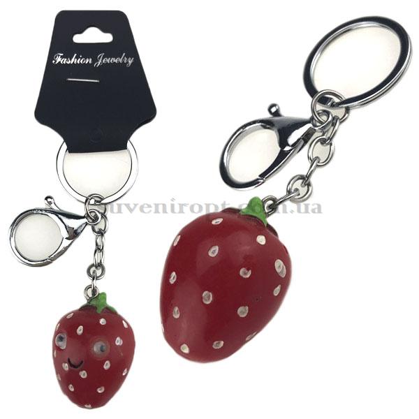 Брелок   в упаковке клубника с глазками (12)