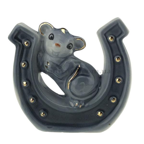 Сувенір мишка у підкові сірий фарфор 7 см