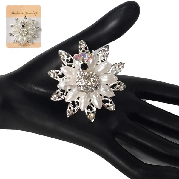 Брошка цветок большой  жемчужина чёрный камушек